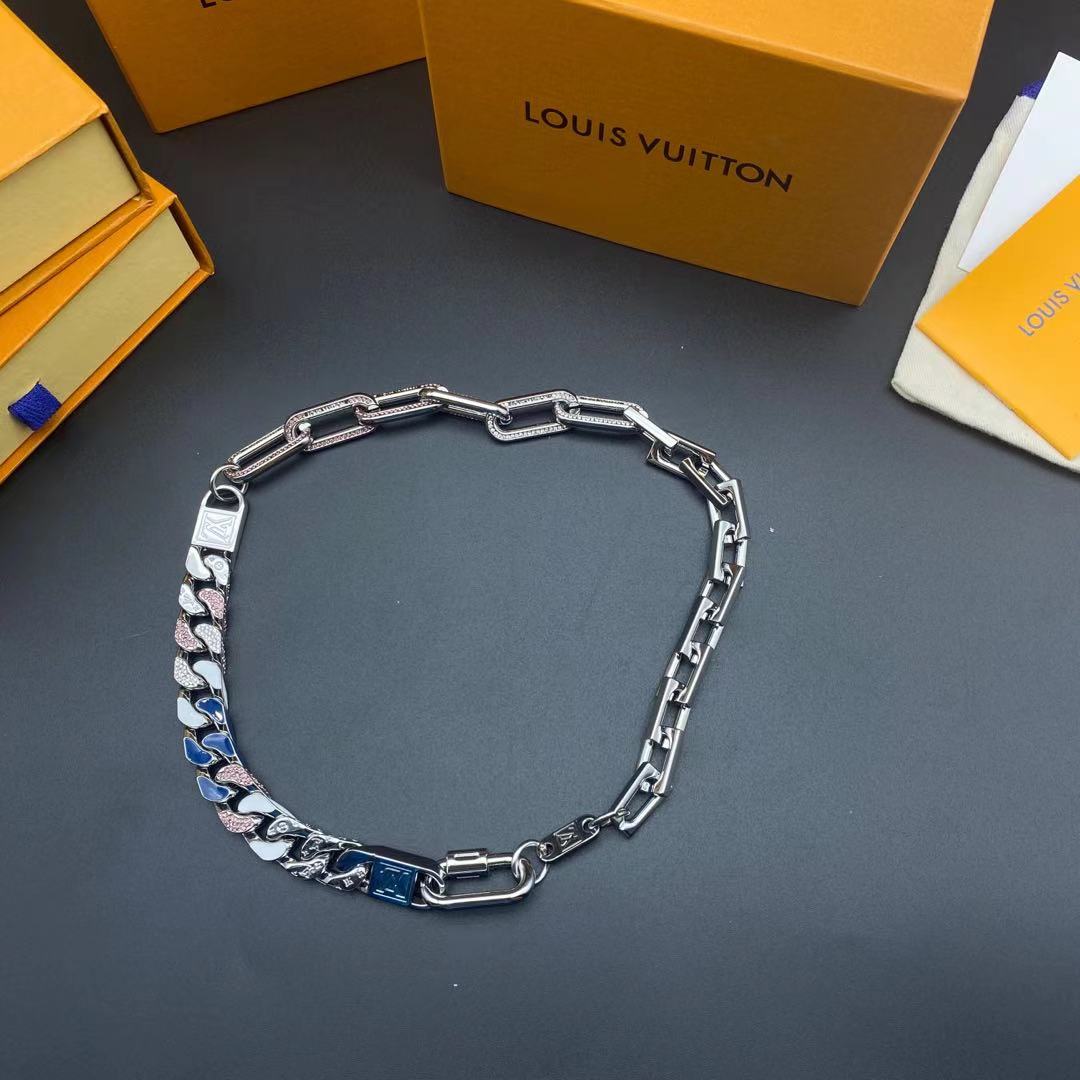 138 RMB / 188 RMB Necklace