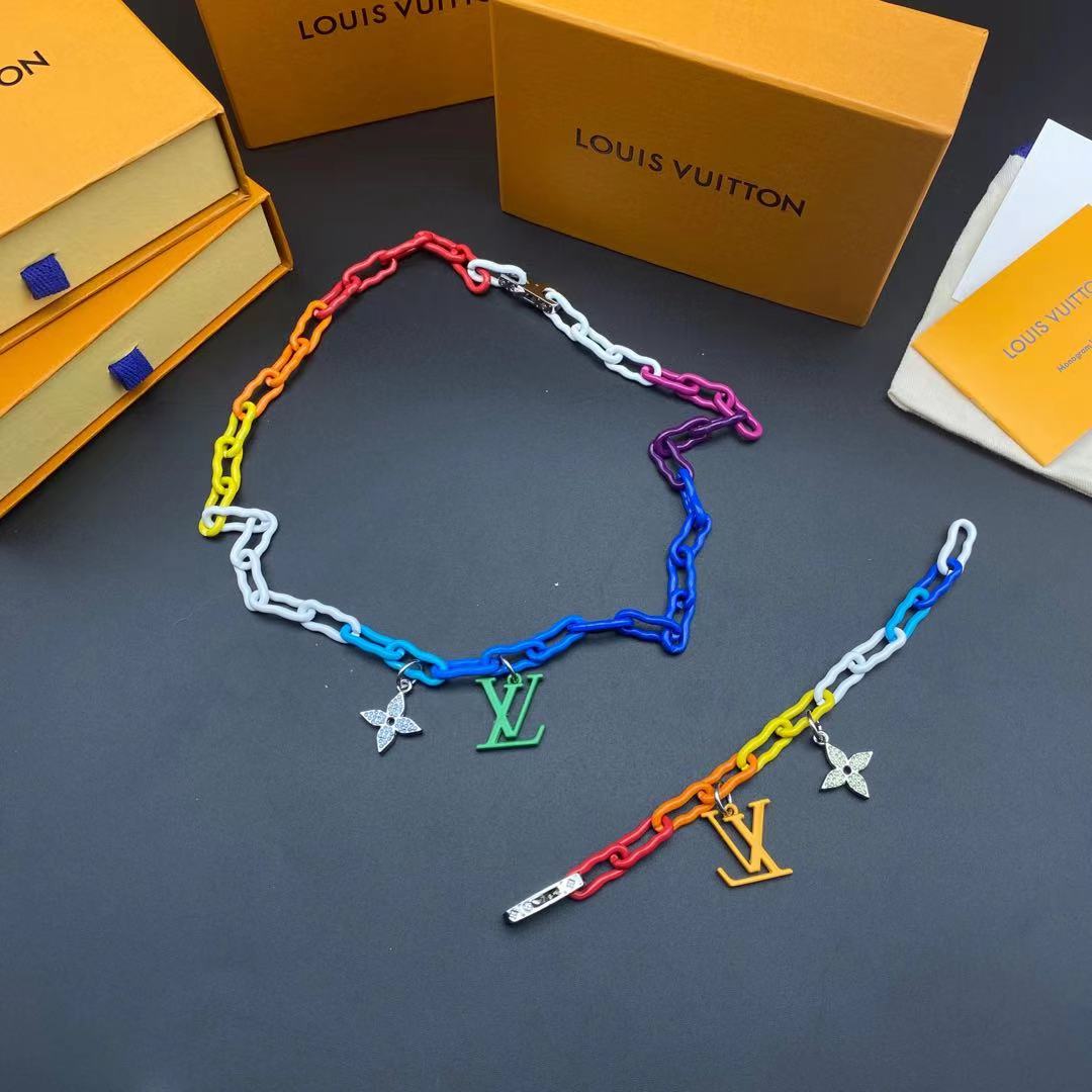 138 RMB / 188 RMB Necklace