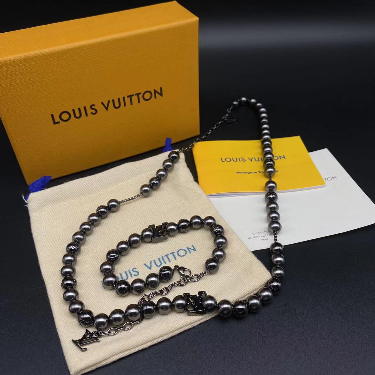 128 RMB BRACELET/ 148 RMB NECKLACE